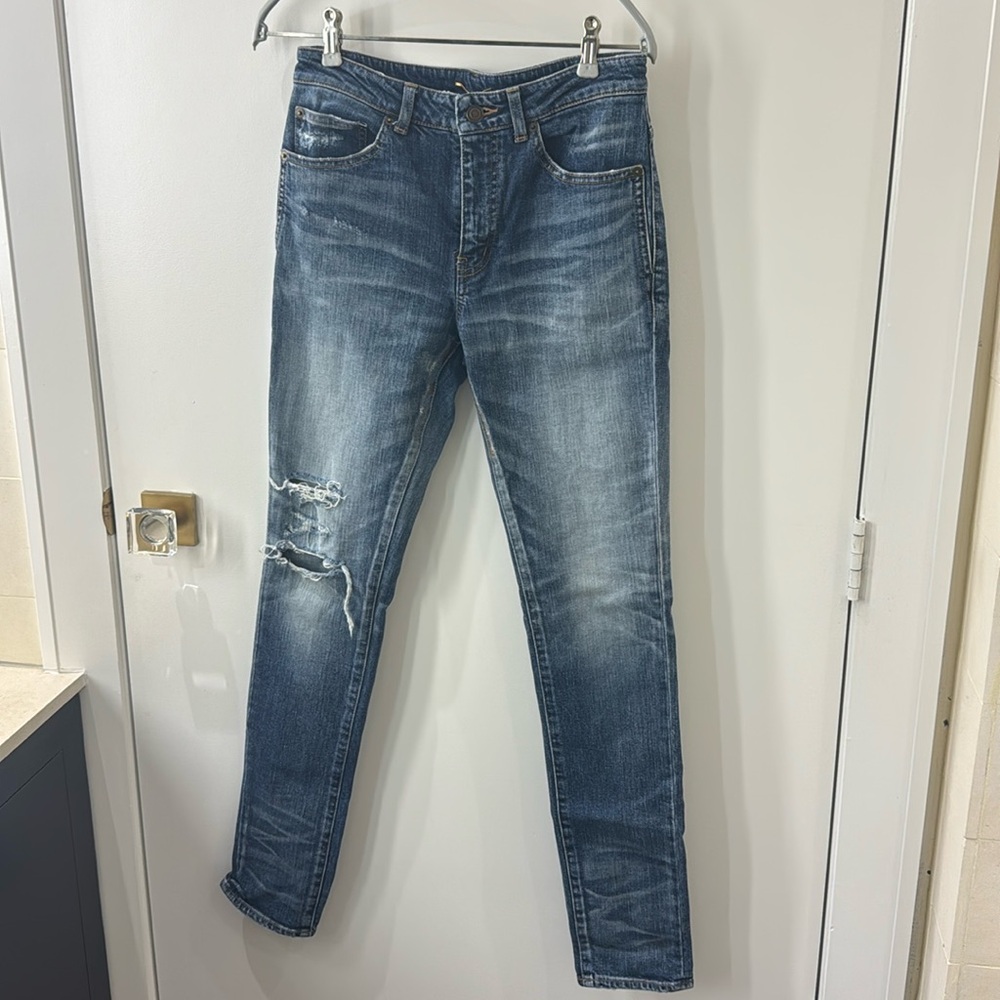 Saint Laurent Jean with rip on right knee